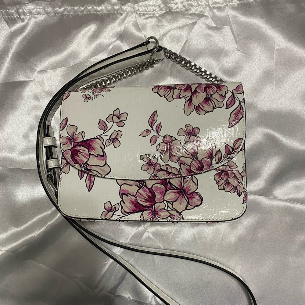 🌸NWOT🌸DKNY Bryant Park Crossbody🌸